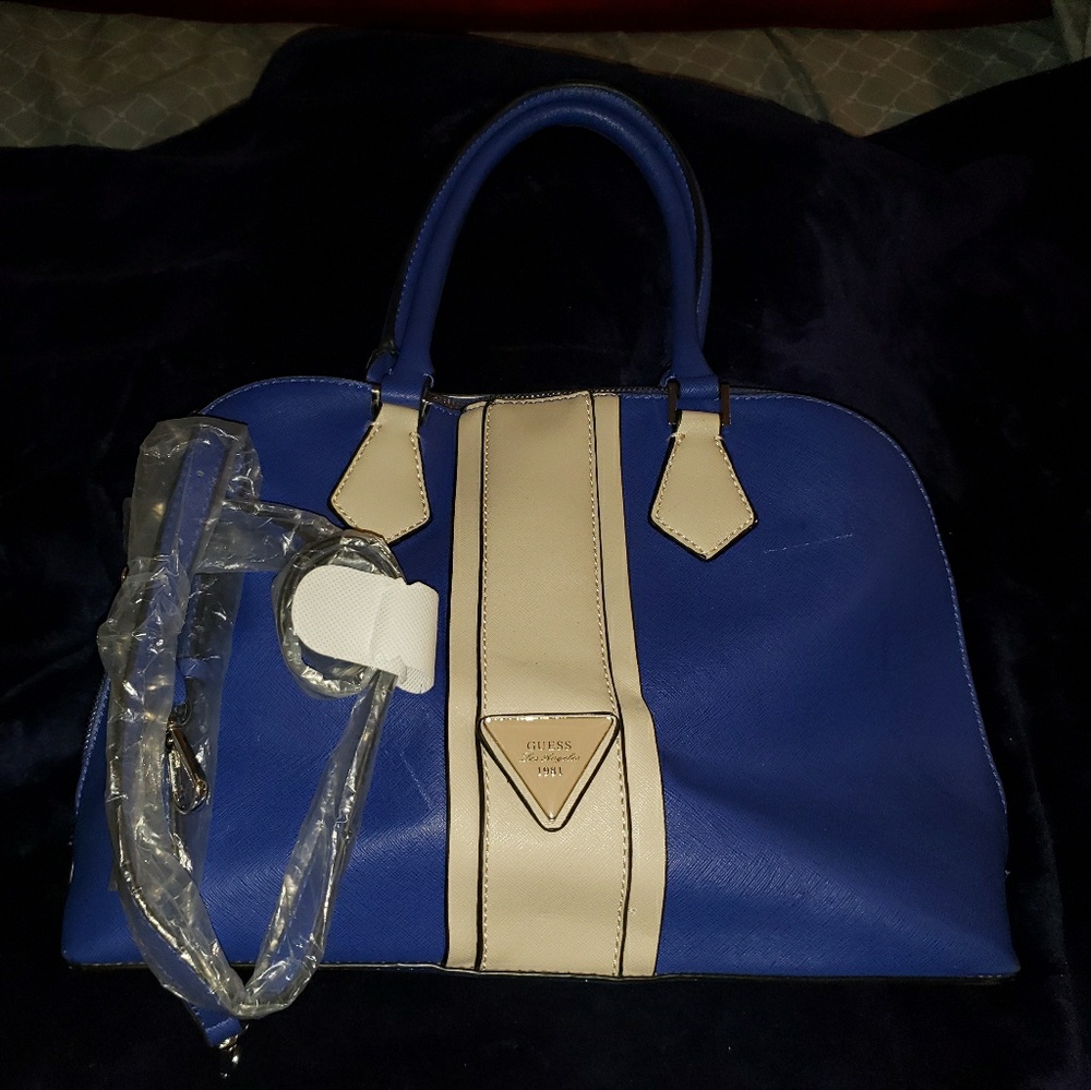 Guess purse